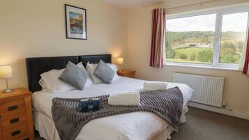 3 bedrooms, individually decorated, individually furnished, free WiFi