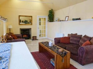 Interior - Solas (Sleat)