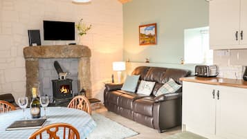 Cottage | Living room | TV