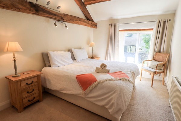Cottage | 2 bedrooms, WiFi (free), individually decorated, individually furnished