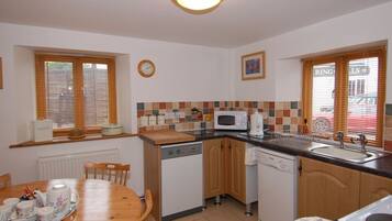 Cottage | Interior