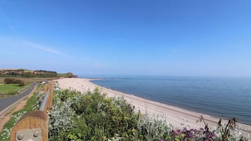 Cottage | Beach