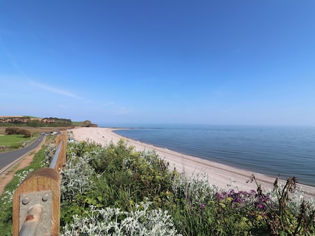 Cottage | Beach | Beach nearby
