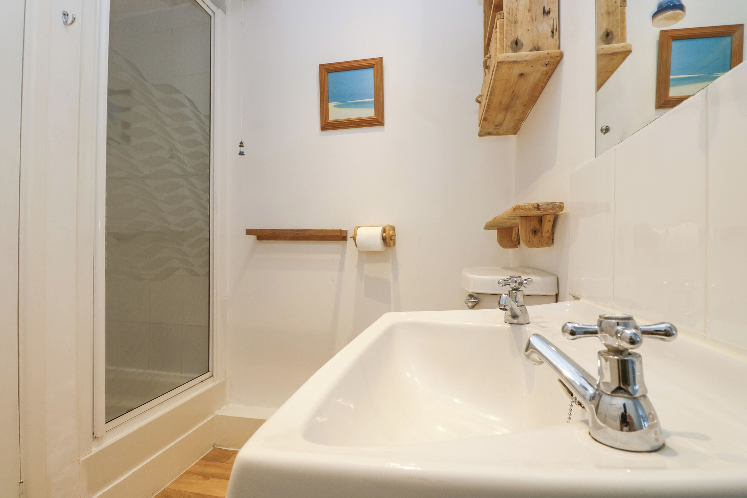 Cottage | Bathroom | Shower