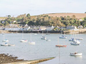 Cottage | Interior - Lookout (Falmouth)