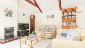 Cottage | Khu phòng khách | TV