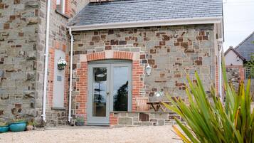 Cottage | Front of property