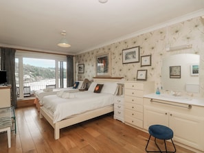 4 bedrooms, individually decorated, individually furnished, free WiFi - Bight Boathouse (Dartmouth)