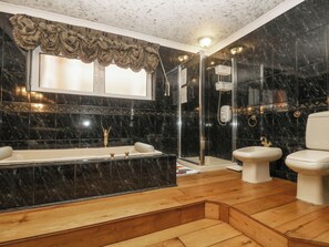 コテージ | バスルーム | シャワー、ビデ