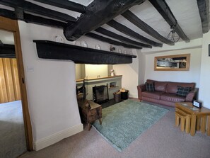 Cottage | Living area