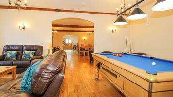 Cottage | Games room