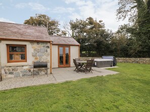 Cottage | Balcony - Y Beudy Cottage (Caernarfon)