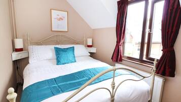 2 habitaciones, decoración personalizada y muebles diferentes