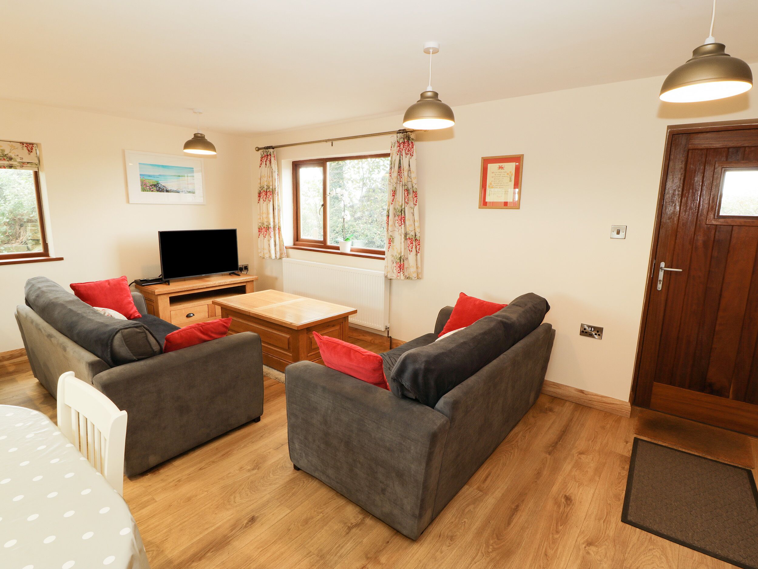 Cottage | Living room | TV