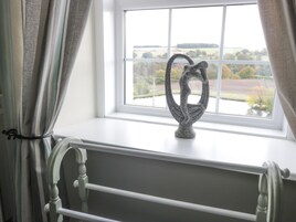 Cottage | 3 bedrooms, individually decorated, individually furnished, free WiFi