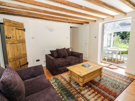 Cottage | Living room | TV