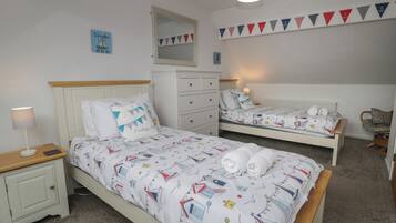 Cottage | Interior