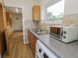 Cottage | Interior - Bay View (Tyn-y-Gongl)