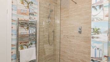 Cottage | Bathroom