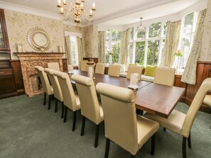 Cottage | Interior