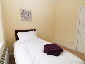 4 bedrooms, individually decorated, individually furnished, free WiFi