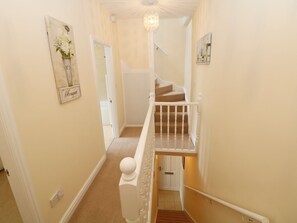 Interior - Matlock Views (Matlock)