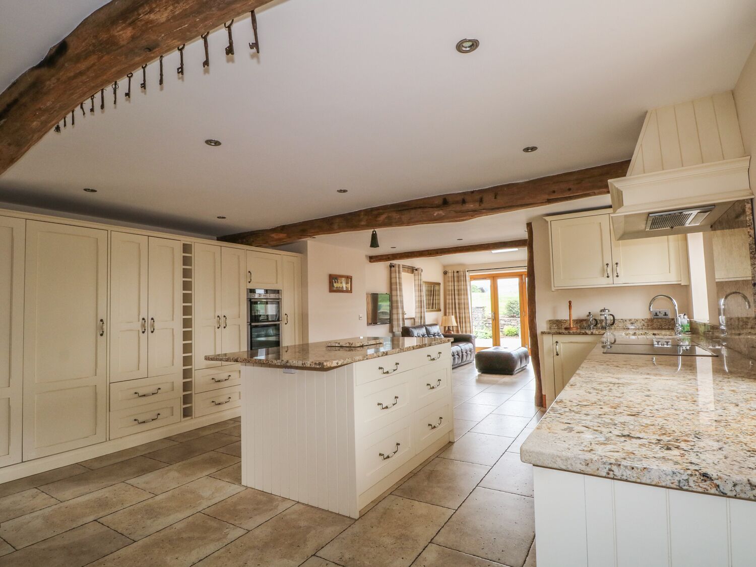 村舍 | 私人厨房 | 洗碗机、厨具/餐具