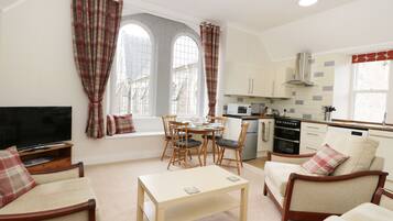 Cottage | Living room | TV