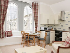 Cottage | Dining - Watergate (Perth)