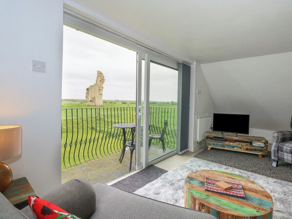 Cottage | Living area | TV, DVD player - Abbey Cottage (Lincoln)