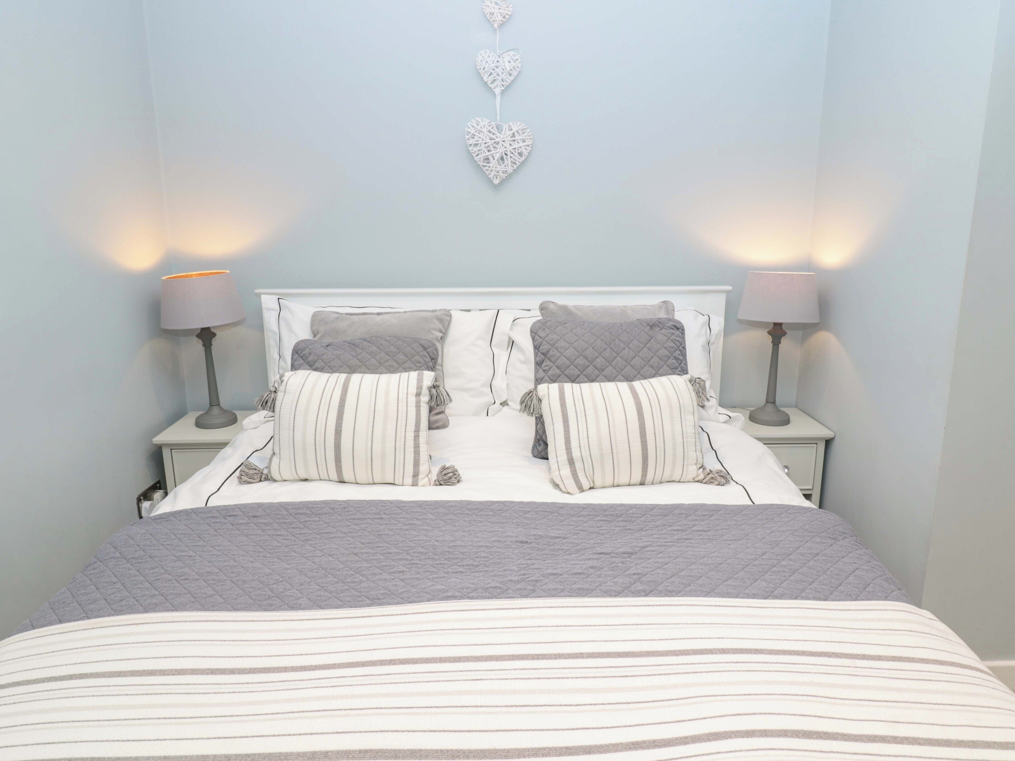 Cottage | 2 bedrooms, individually decorated, individually furnished, free WiFi