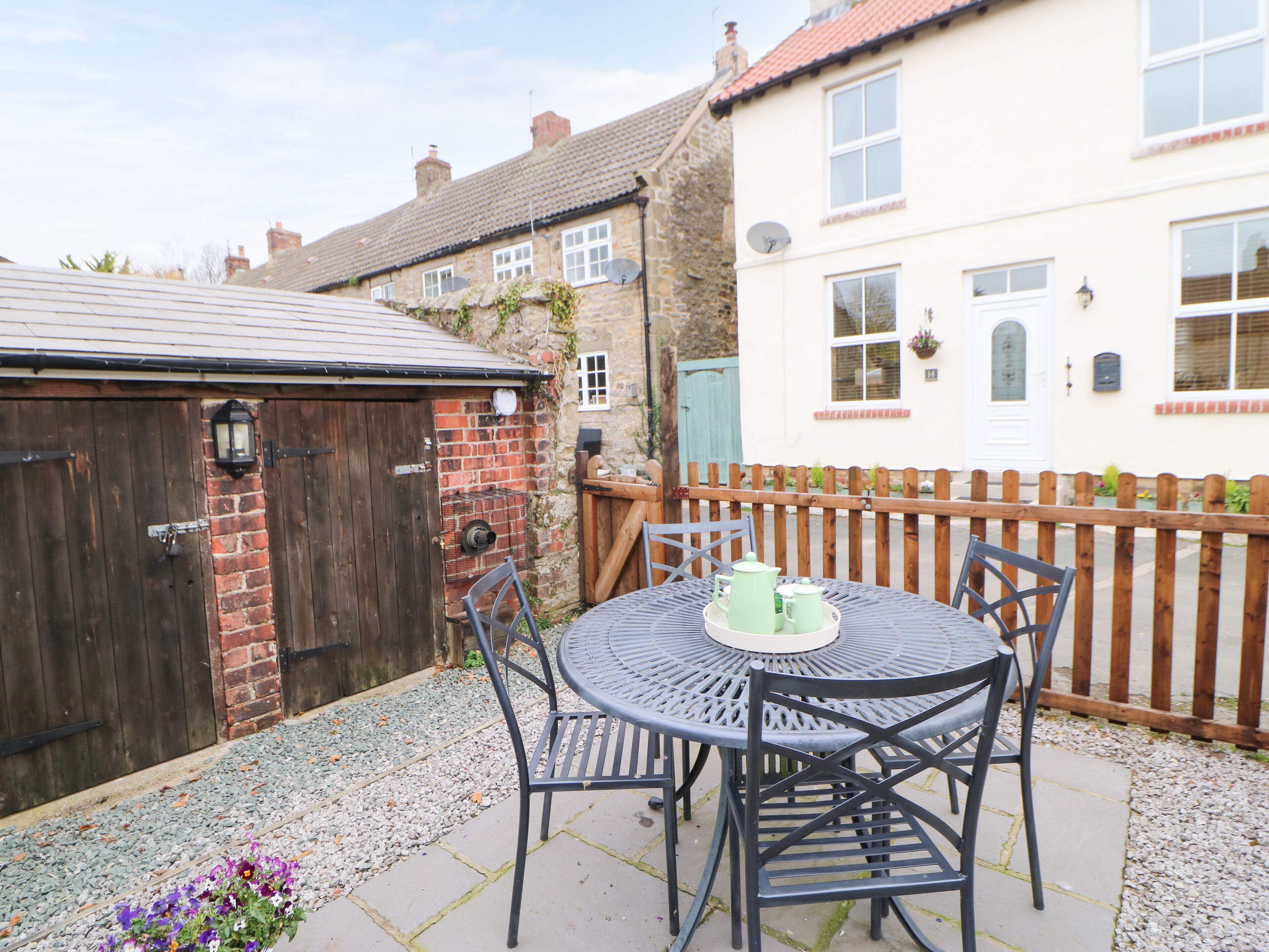 コテージ | バルコニー