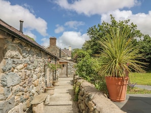 Cottage | Interior