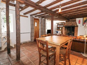 Cottage | Dining - Ploughman's (Diss)