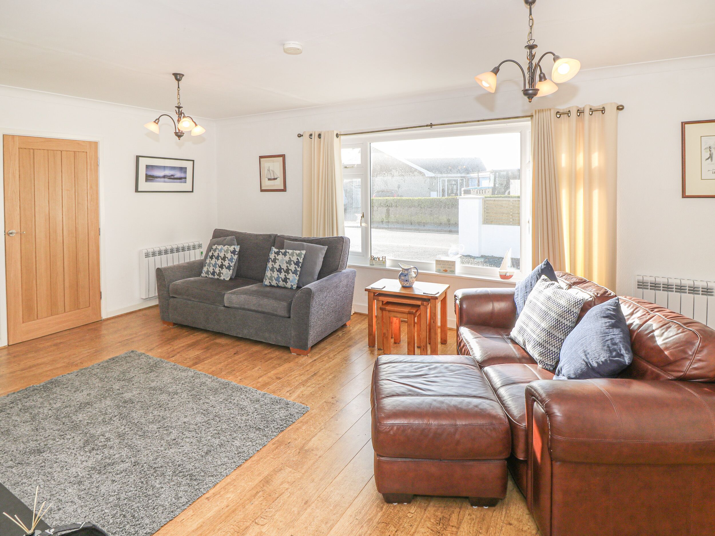 Cottage | Living room | TV