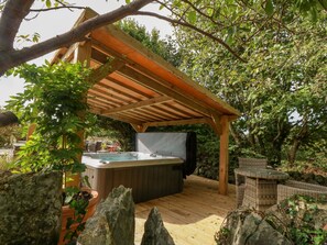 Cottage | Property grounds - Plas Mawr (Caernarfon)