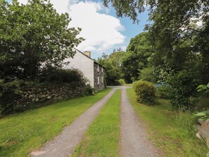 Property grounds - Plas Mawr (Caernarfon)