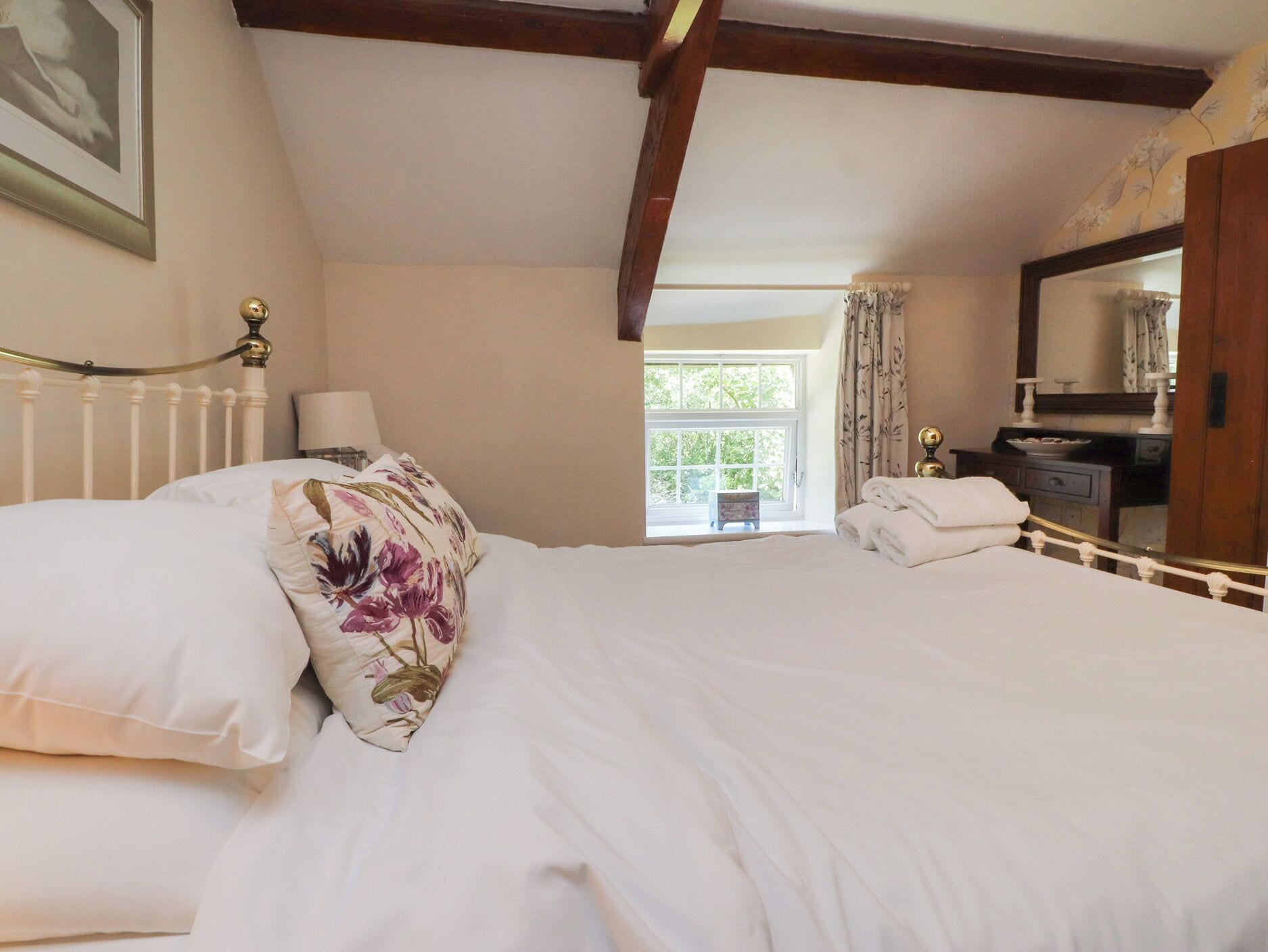 4 bedrooms, free WiFi, individually decorated, individually furnished
