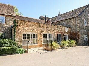 Exterior - Seaton (Oakham)