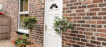 2 Moor Farm Cottages