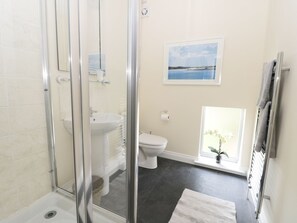 Bathroom - 2 Moor Farm Cottages (Hull)