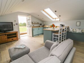 Cottage | Interior - Deer Lodge (Blackburn)