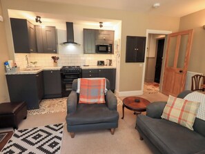 ChaumiÚre | Aire de séjour