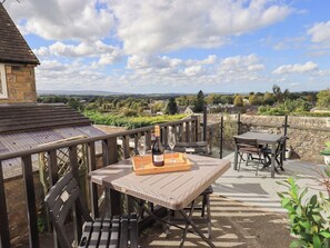 Cottage | Outdoor dining