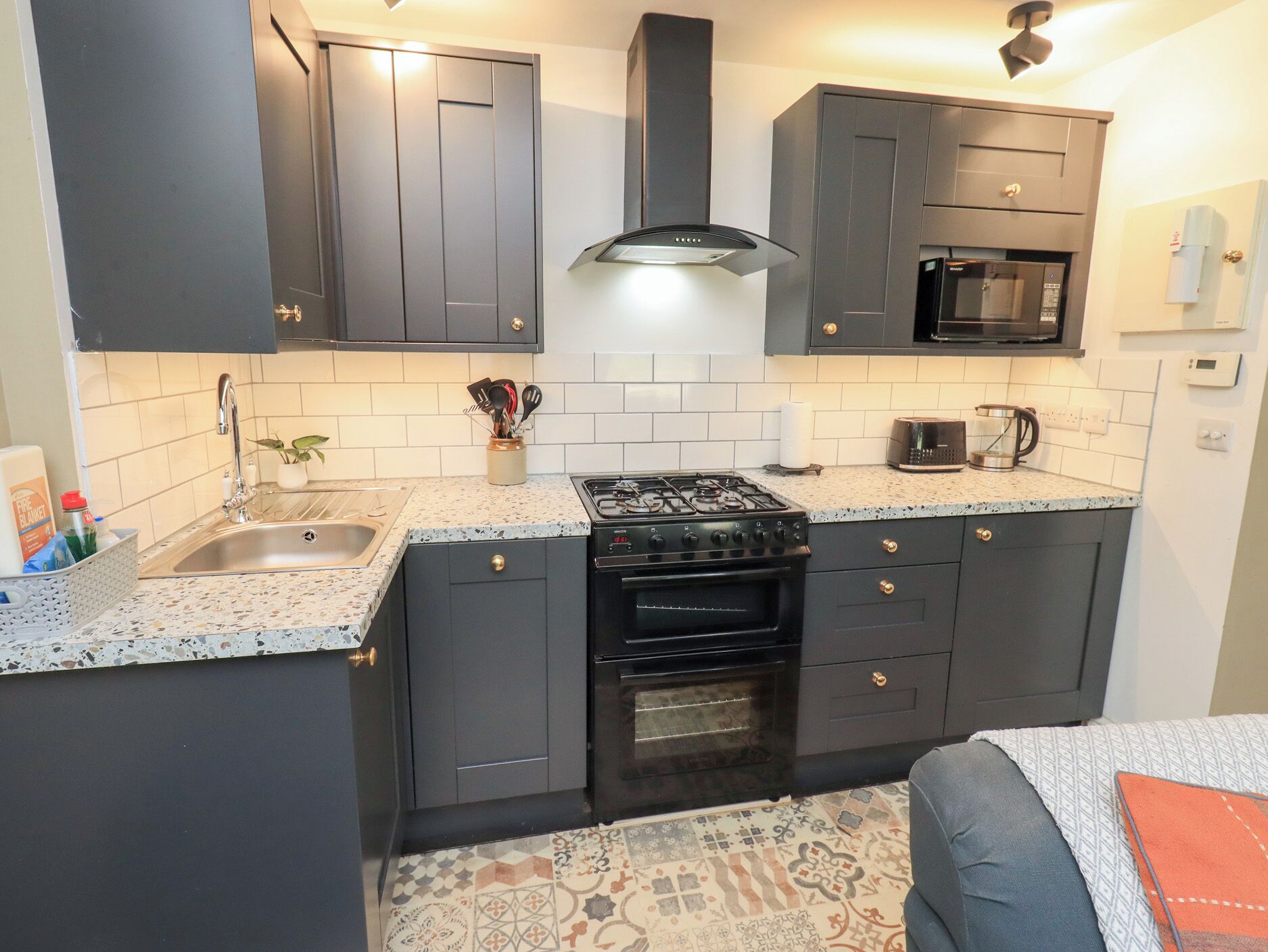 Cottage | Private kitchen | Highchair, cookware/dishes/utensils