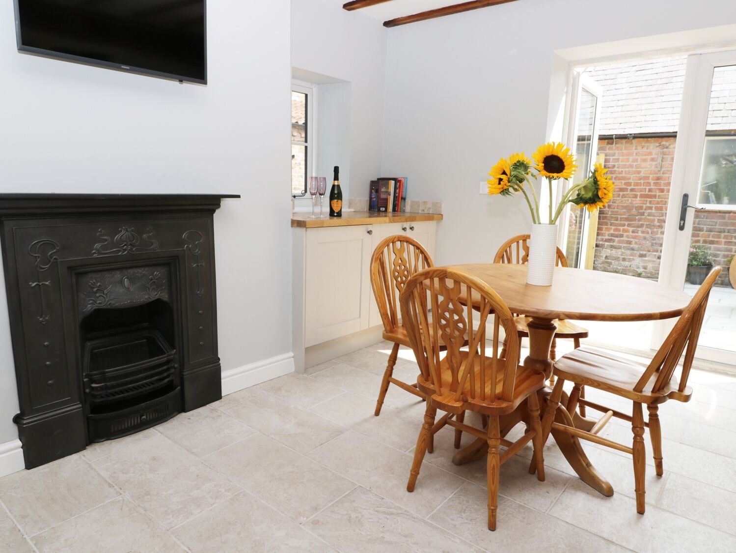 Cottage | Bếp riêng | Tủ lạnh, lò vi sóng, bếp nấu, máy rửa bát 