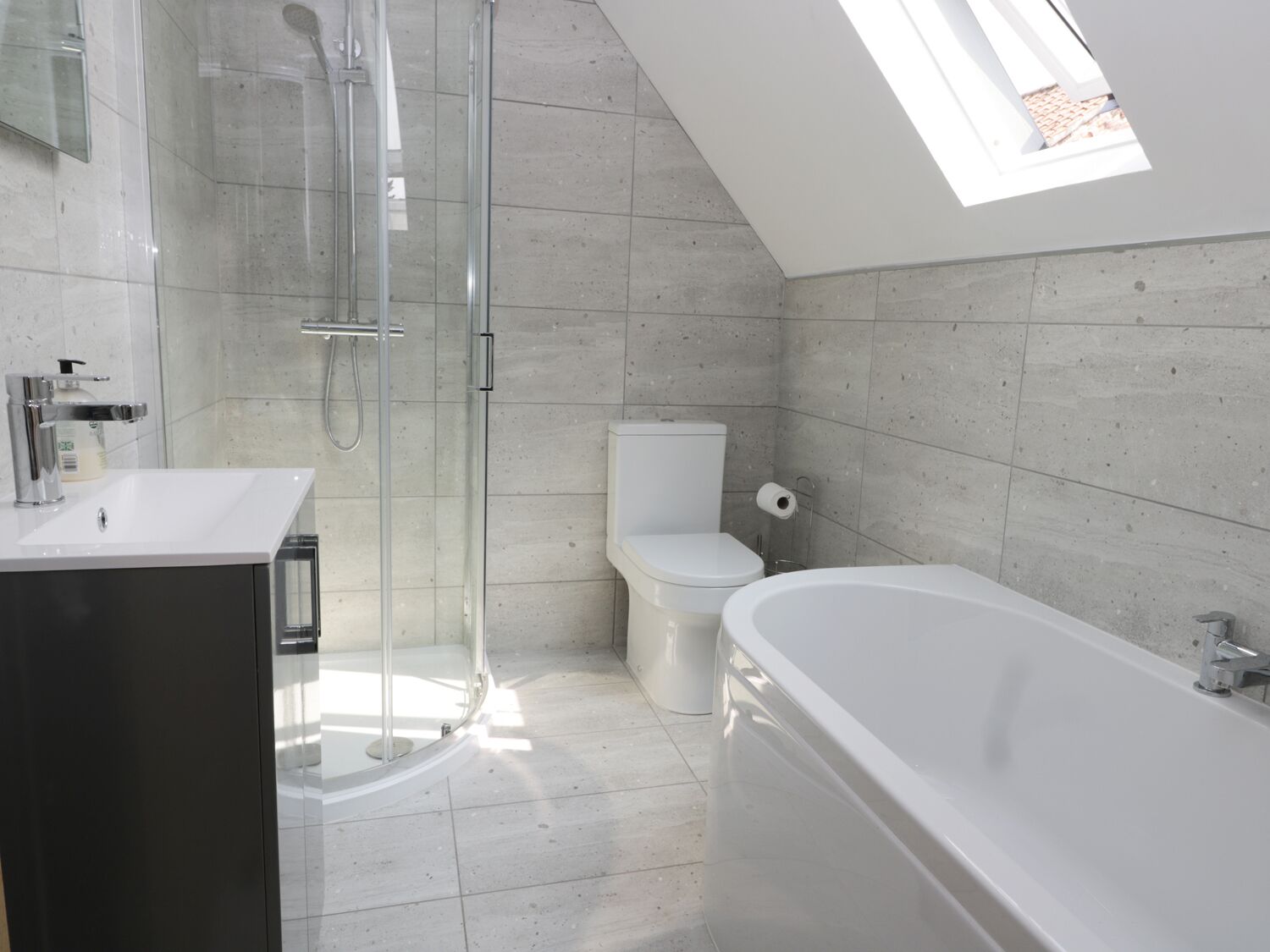 Cottage | Bathroom