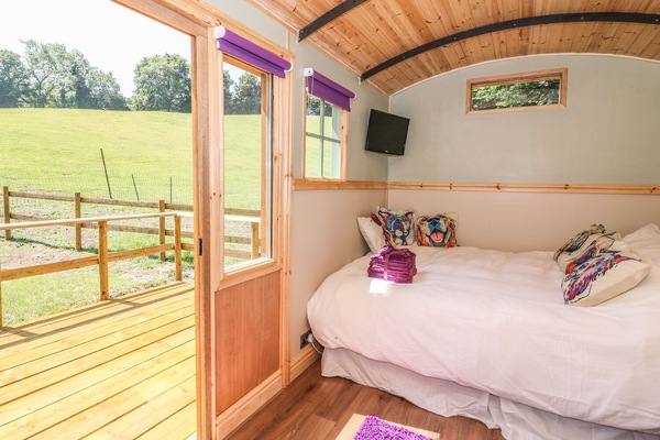 Cottage | 1 bedroom, individually decorated, individually furnished