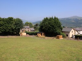 Cottage | Property grounds