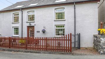 Cottage | Exterior